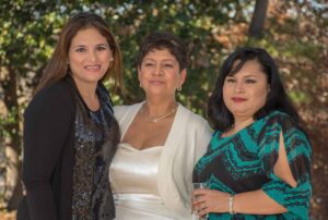 Bride and Family - Marilyn Botta Photography