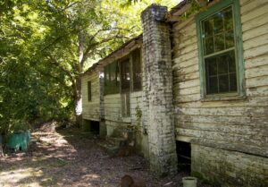 Side of house - Marilyn Botta Photography